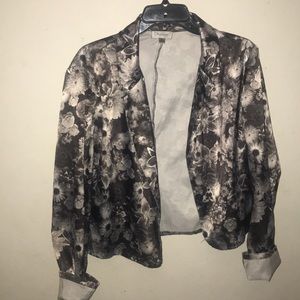 Floral Print Blazer *fits like a large*